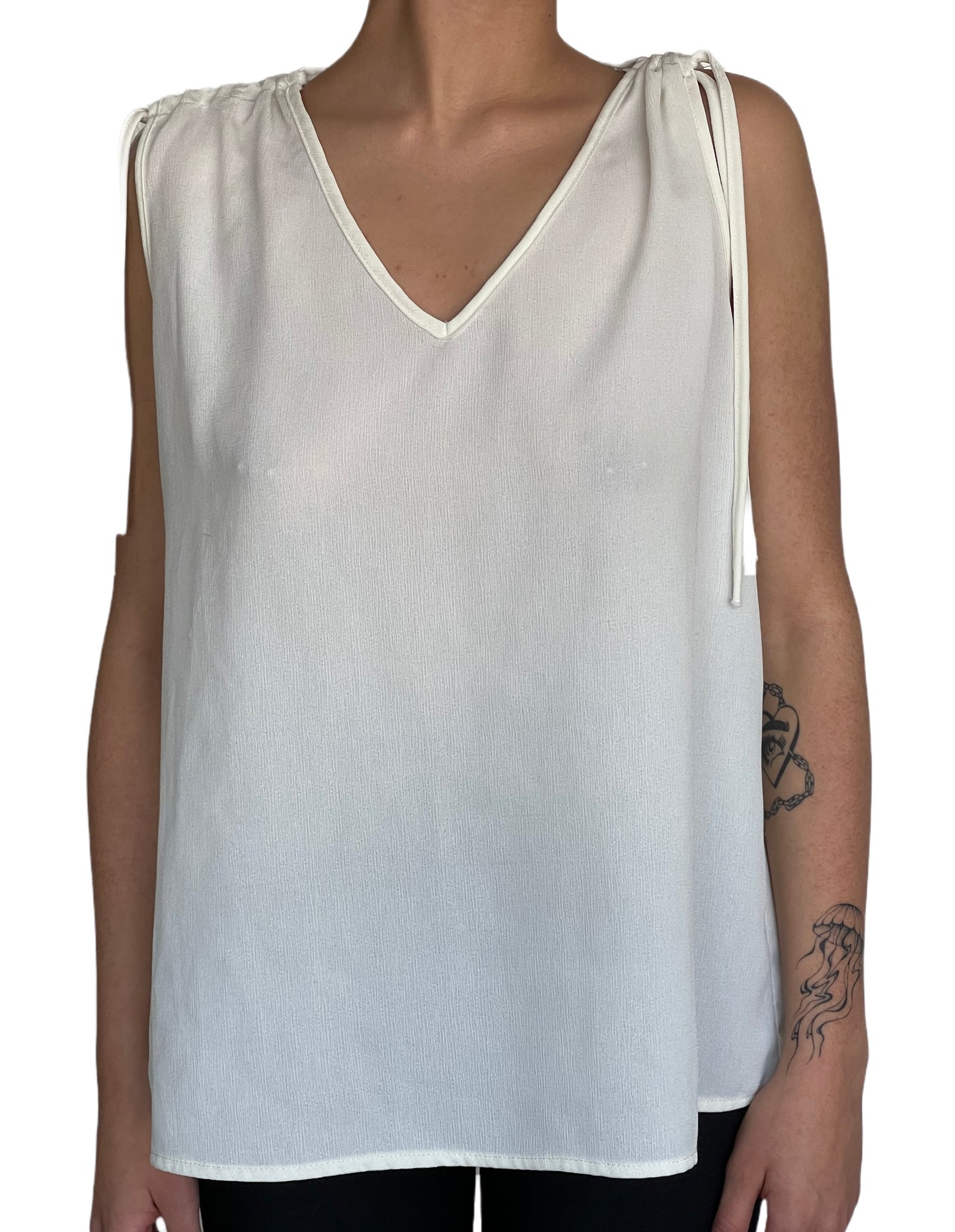 Camisa cuello V