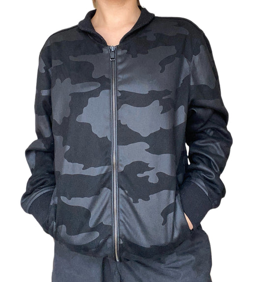 Chaqueta Negra camuflada