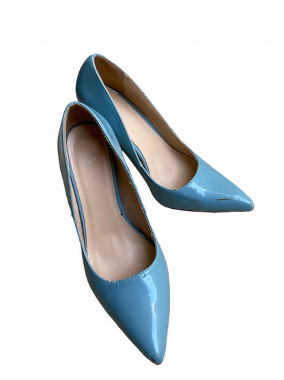 Tacones azul claro